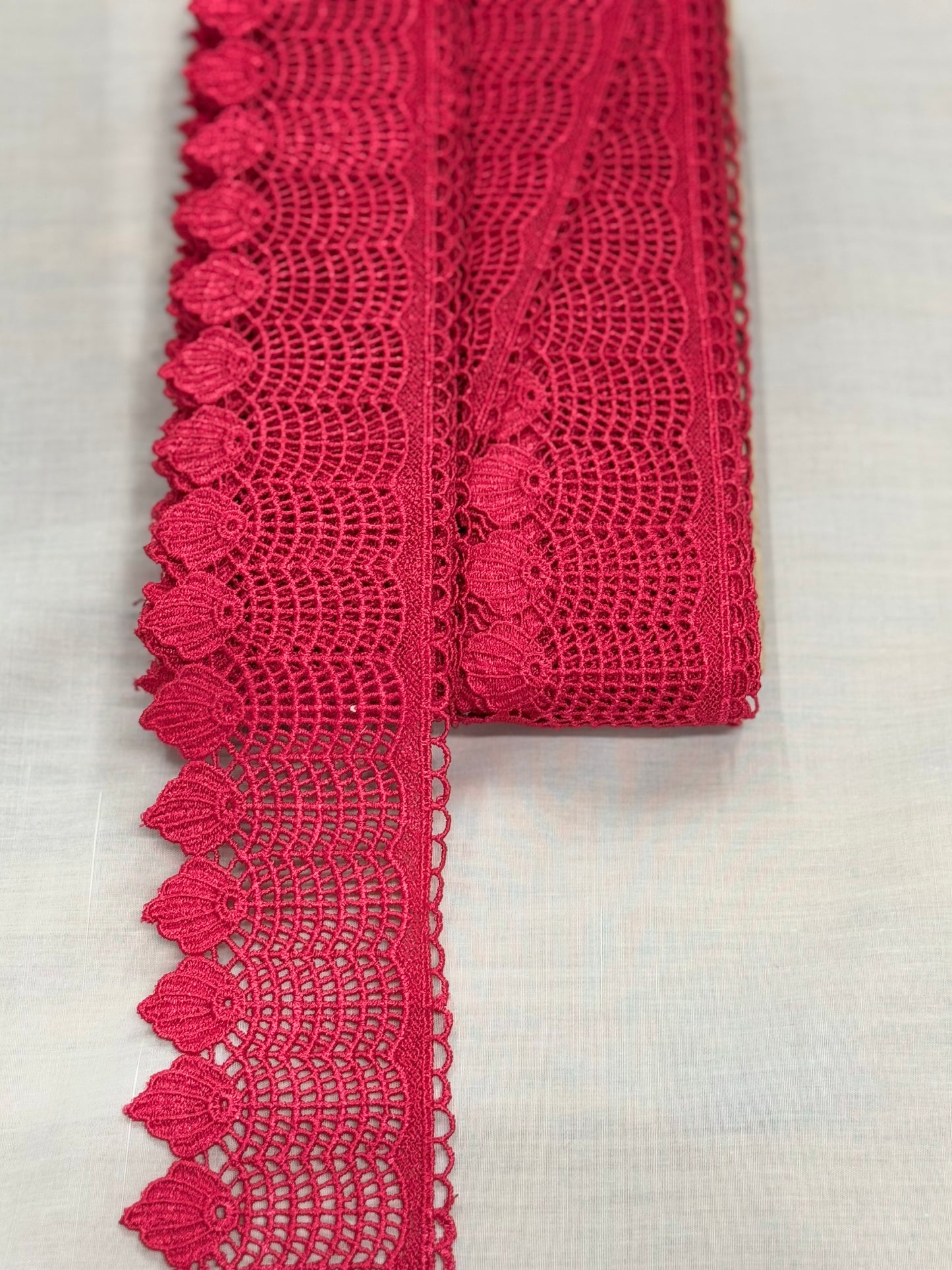 Fuchsia crochet lace trim
