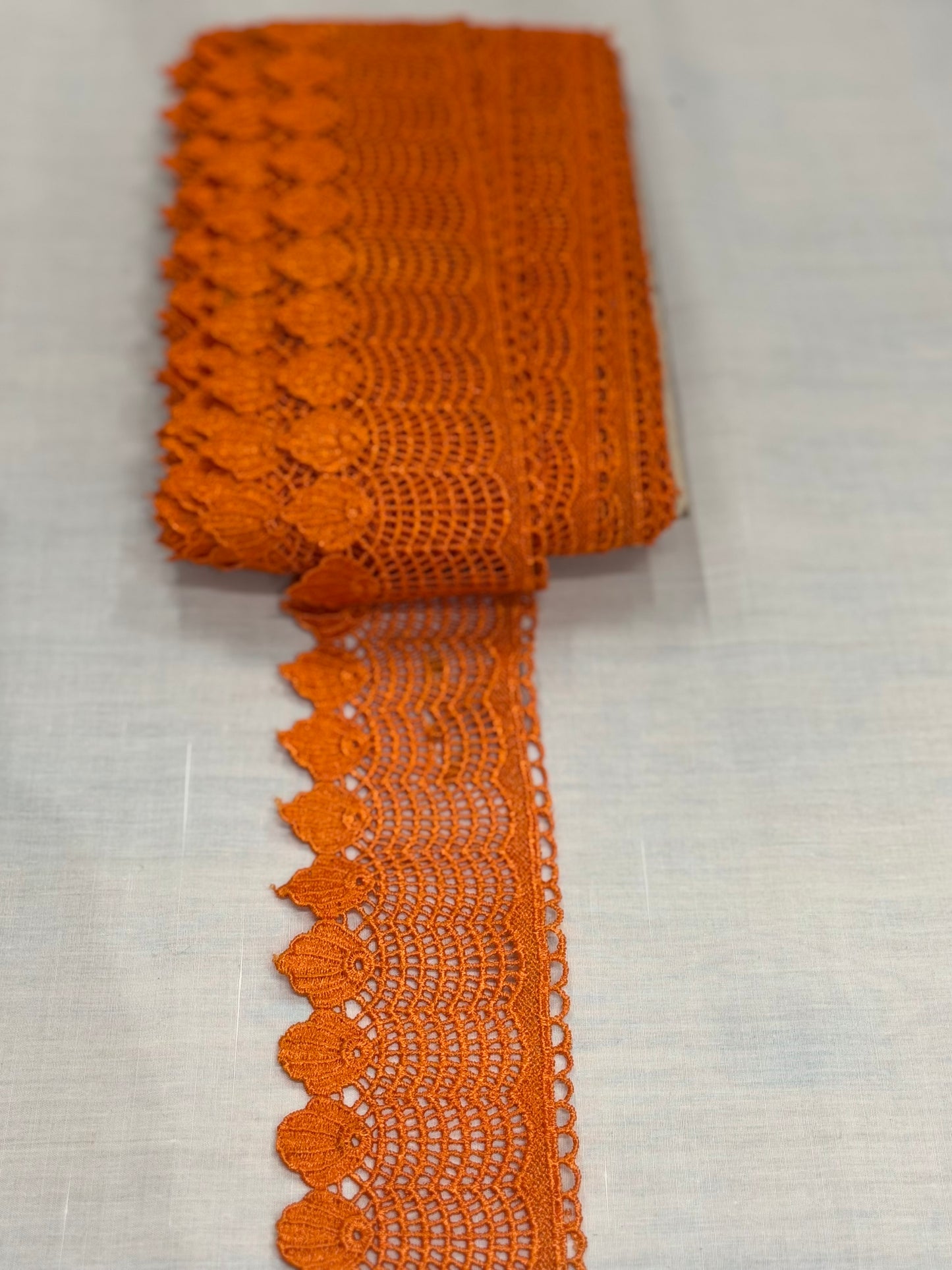 Orang crochet lace trim